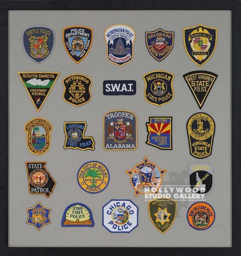 31X30 ASSRTD POLICE PATCHES/BLCK FR