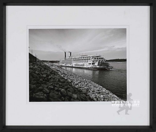 19X22 D.SMITH B/W RIVER BOAT/BLK