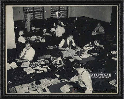 9X11 B/W NEWSPAPER INDUSTRY / BLK
