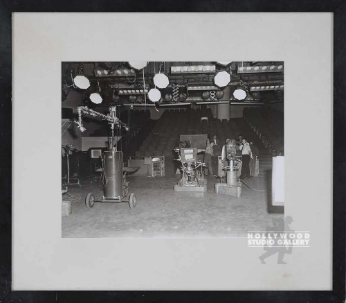 18x21 B/W TV Studio/Old