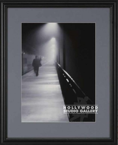 25X20 POPE B/W GHOST CONDUCTOR/BLK