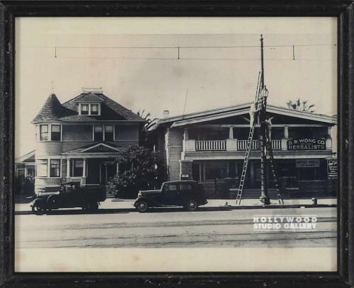 9X11 B/W PHOTO OF HOUSE/ BLK