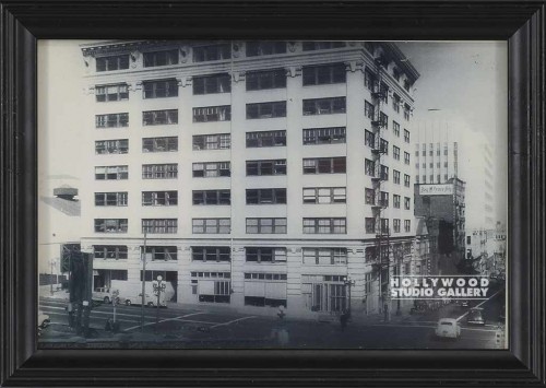 9X11 B/W PHOTO OF BUILDING/ BLK