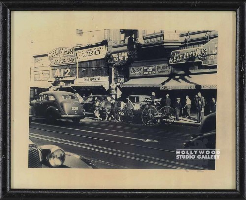 9X11 B/W PHOTO OF STORES/STREET/BLK