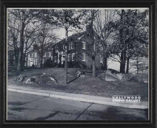 9X11B/W FOTO OF HOUSE AND TREES/BLK