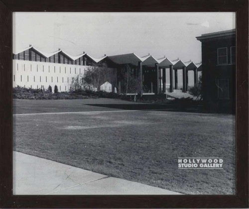 12X14 B/W PHOTO BUILDINGS