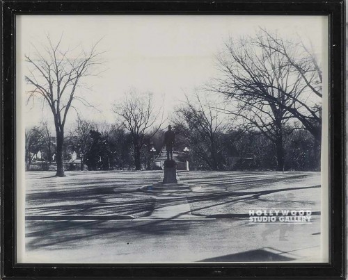 9X11 B/W TREES/STATUE IN CENTER/BLK