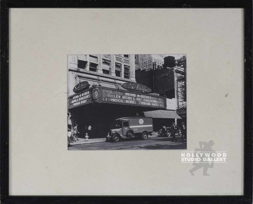 17X21 B/W THEATRE EXTERIOR PHOTO