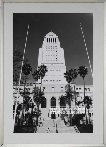 34X24 FOWLER B/W LA CITY HALL FRONT