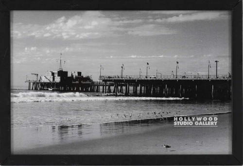 12X17 FOWLER B/W PIER-BEACH/BLK FRM