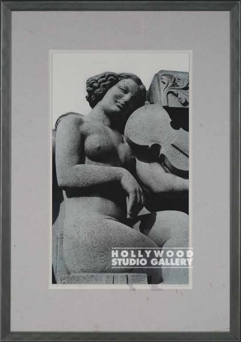 27x19" B/W Fowler/Paris Deco Statue    CIA