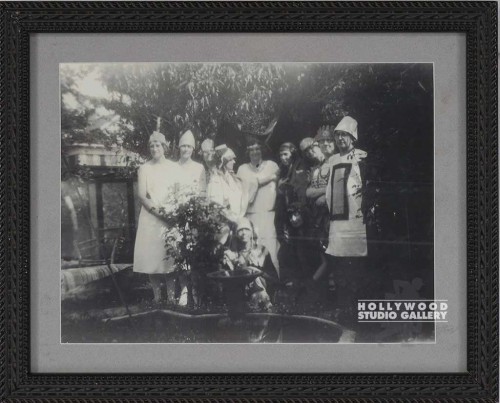 12X15 OLD B/W GROUP PHOTO/WOMEN