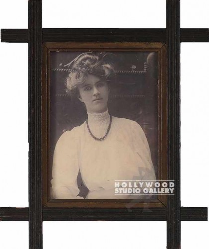 11X9 CRISS CROSS FRM/VINATGE WOMEN