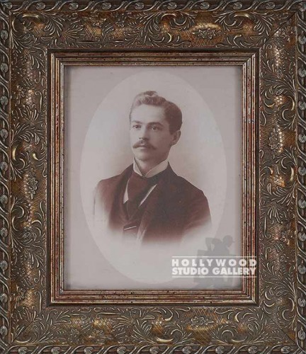 15X13 SEPIA MAN PORTRAIT/ ORN.GOLD