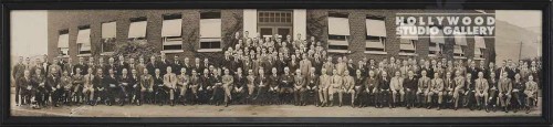 10X40 B/W PANORAMIC GROUP/MEN
