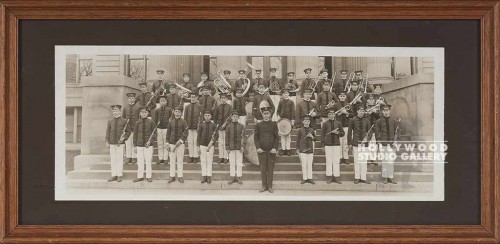 13X26 SEPIA BAND ON STEPS/BRN WOOD