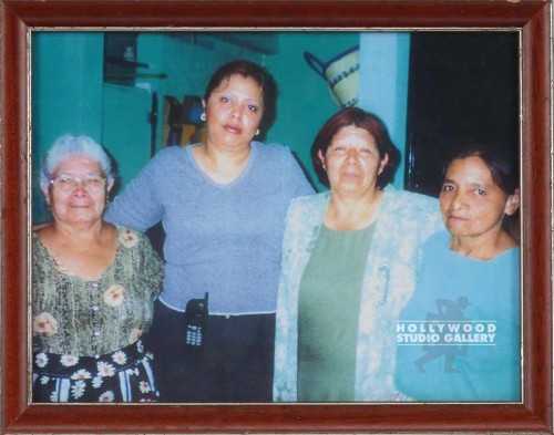 HBW 10X12 FOUR HISPANIC LADIES PIC