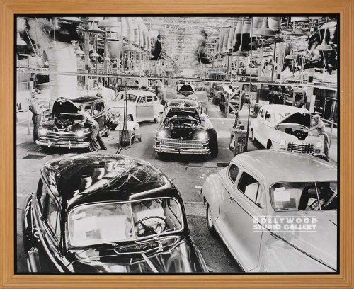 41x50 B/W Assembly Line/BLond Frame
