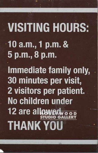 17X11 VISITING HOURSBROWN SIGN