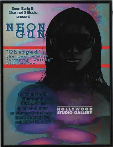 15X11 CARLIN NEON GUN-GIRL-HIP HOP/