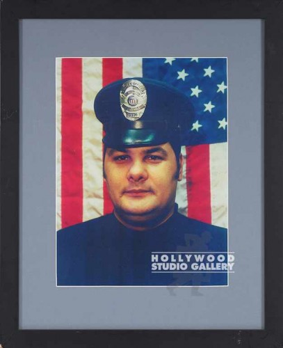 22X17 JJ COP HEAD SHOT-FLAG/BLK FRM