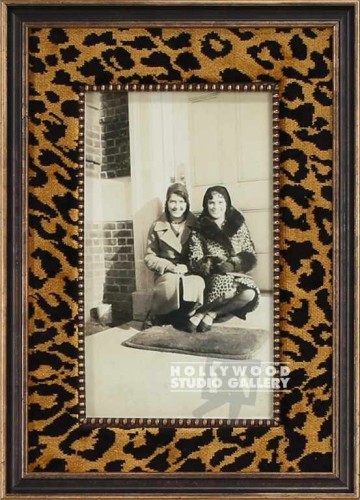 14x10 B W Vint. 2 Sitting Ladies
