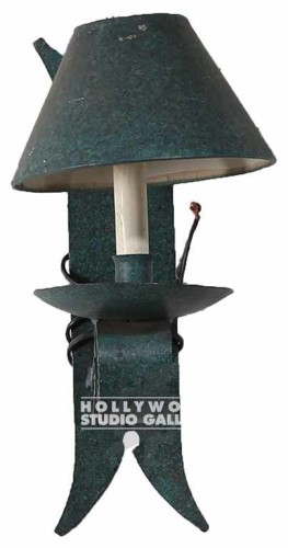 15x5x9 Green Wall Sconce w Shade