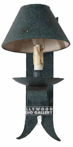 15x5x9 Green Wall Sconce w Shade