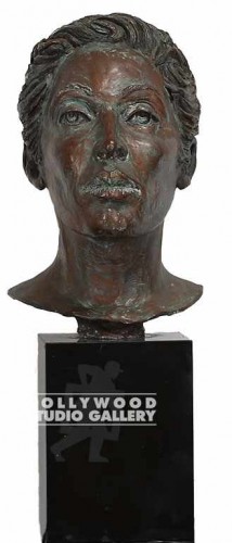 29x9" Female Bust