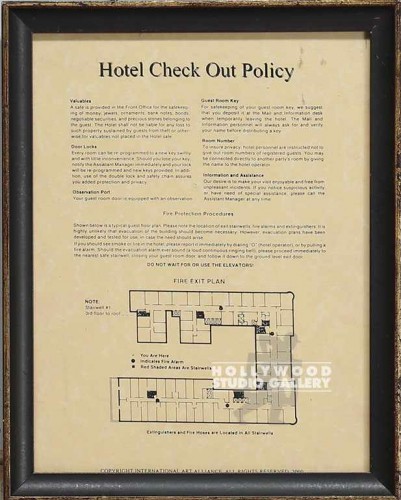 13X10 HOTEL CHECK OUT POLICY/GLD FR