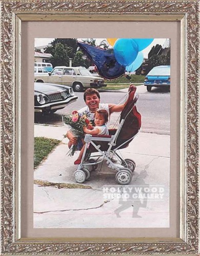 TABLE TOP/8X6/COLOR/MAN W/STROLLER