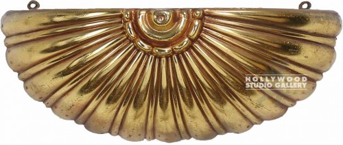 6x15x7 Gold Wall Shelf/Scallop