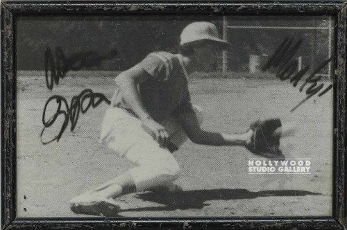 7x11 B W Baseball Player