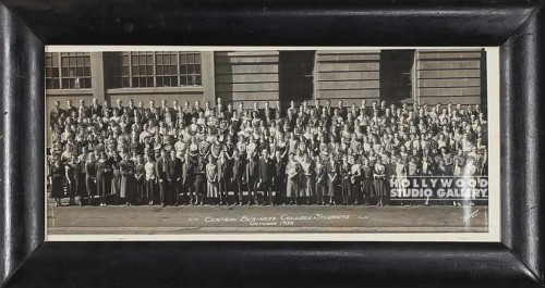 11x21B W PANORAMIC COLLEGE STUDENTS