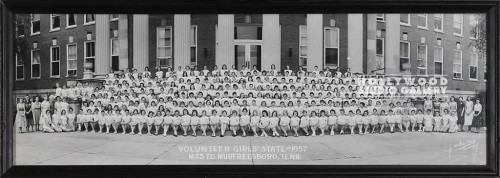 11x30 B W PANORAMIC WOMEN GROUP