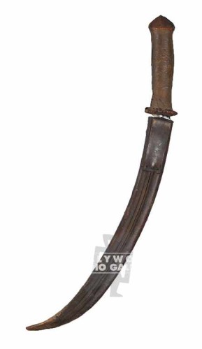 21 WOODEN CURBED WEAPON IN CASE