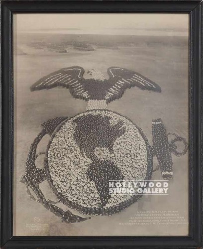 14X11 B W LIVING MARINES EMBLEM