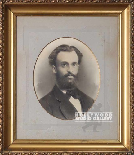 21X18 MALE PORTRAIT-OVAL MAT