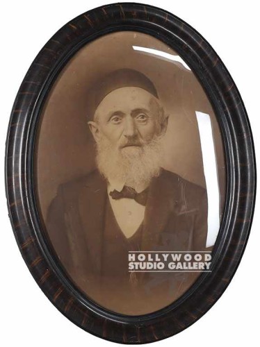 23X17 OVAL VINT MAN W BEARD