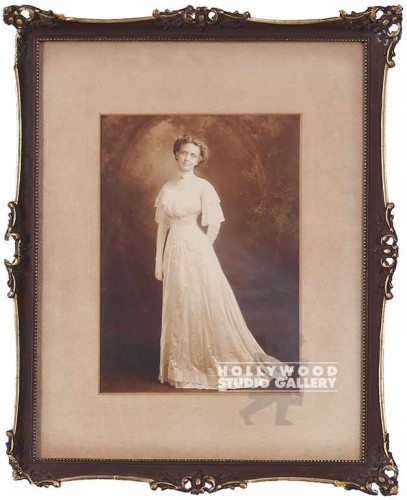 15x12 Vintage Photo Woman Dress Orn