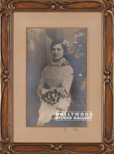 16x12 VINTAGE FEMALE PORTRAIT