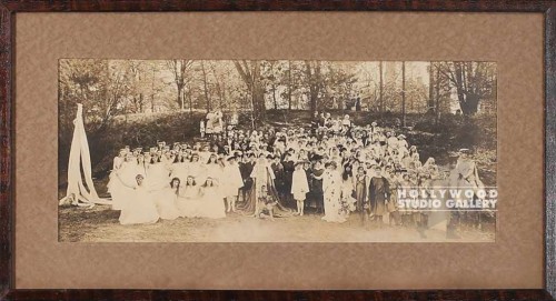 12X23 THEATRE PEOPLE IN WOODS