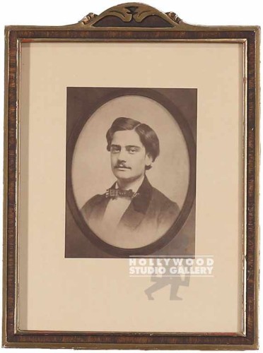 8x10 Vintage Male Port. Oval Gold