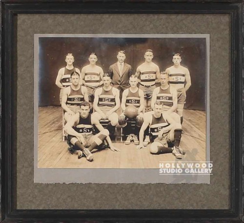 12x14 VINTAGE BASKETBALL TEAM