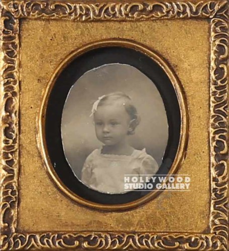 4x4 TABLETOP OVAL BABY GIRL GOLD