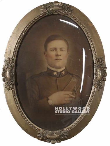 24x17 OVAL VINTAGE SOLDIER