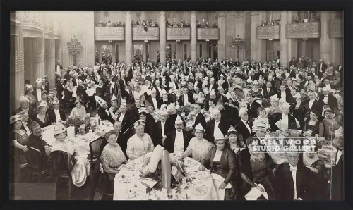 12X19 B W VINT BANQUET