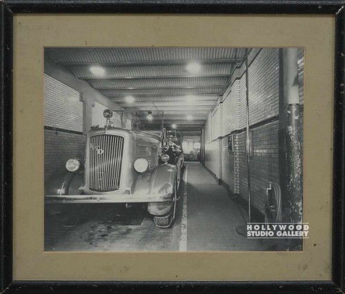 11x13 B W FIRE STATION TRUCK