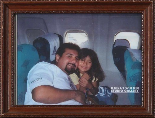 9X12 TABLETOP DAD-GIRL IN PLANE