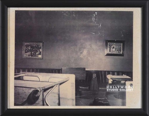 9x12 B/W INTERIOR RESTAURANT